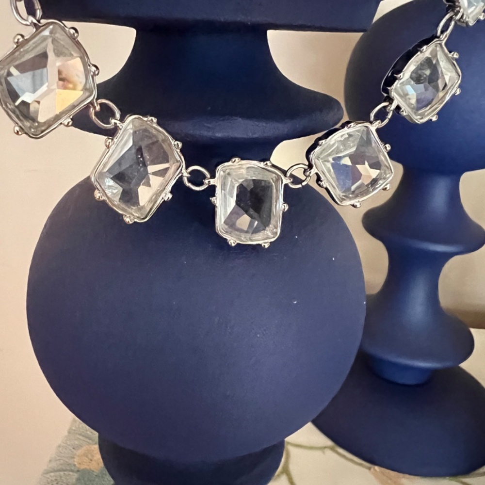 Necklace and earring set - Picture 3 of 5